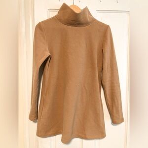 Dudley Stephens camel Cobble Hill turtleneck, size Small